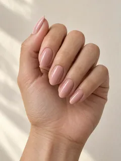 Nude pink gel polish manicure example